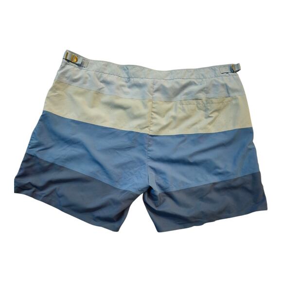 LACOSTE MEN’S MID-LENGTH GRADATED COLORBLOCK SWIMMING TRUNKS SIZE LARGE - Picture 2 of 12